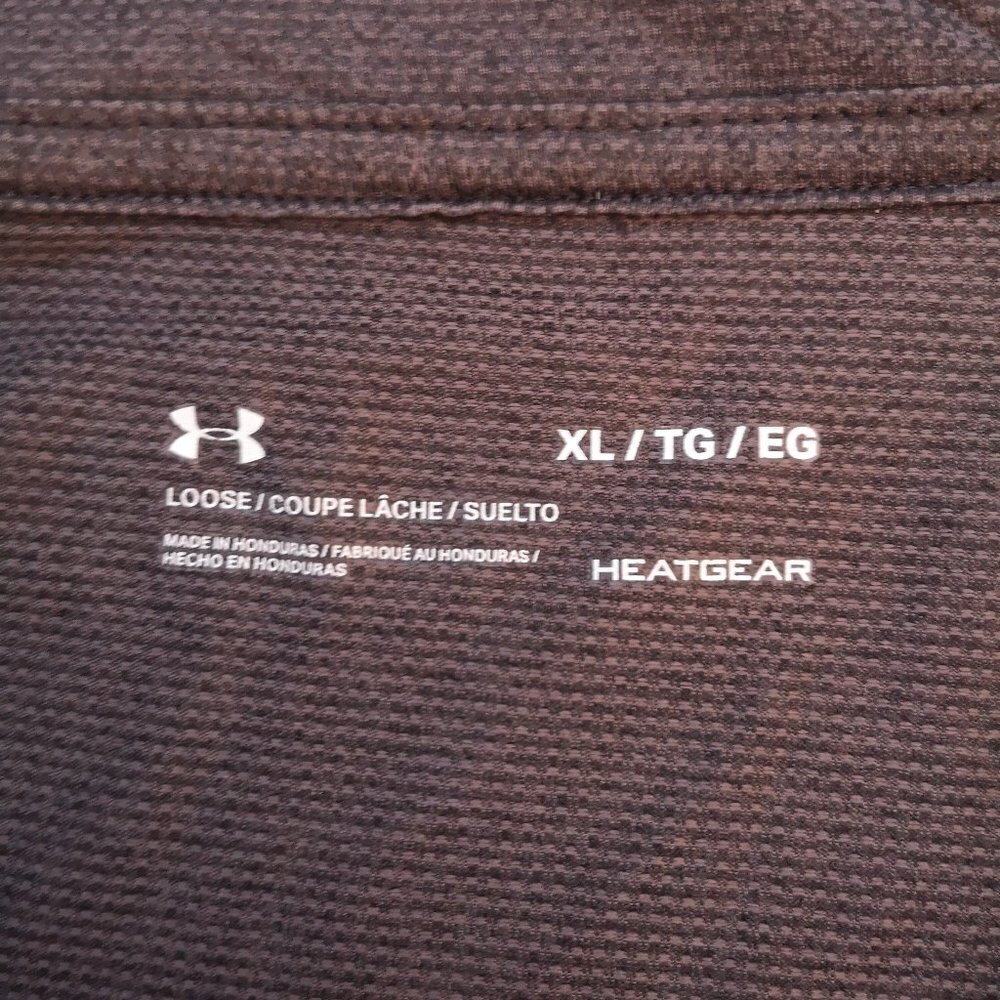 Under Armour Ladies Heat Gear 1/4 Zip Active Pullover - Picture 3 of 6
